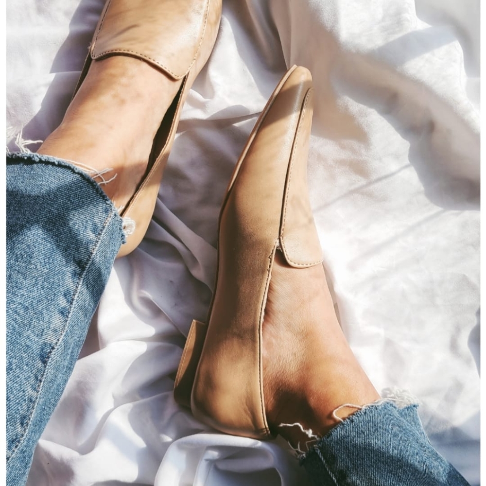 🚨The Belle// Camel vegan leather loafer Flat - Picture 4 of 5